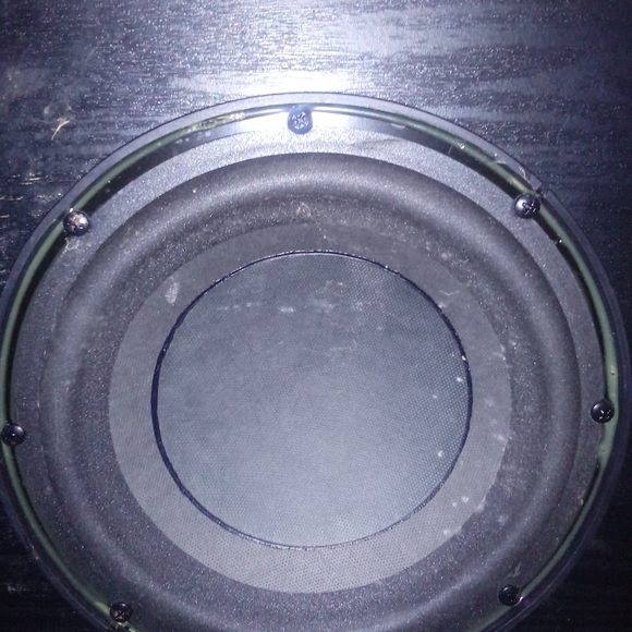 Sound system - Picture 2 of 4